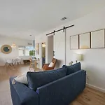 Gulf Paradise - 1Br Oka Island Oasis For Couples