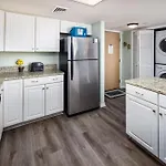 Nautilus 1202 - Gulf Front 1 Bedroom ! 2Nd Floor Free Beach Service March To October