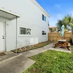 New! Coastal Cove! Dog Friendly, Free Activities Included!