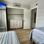 Waymar Isle 6 - Beach Walk
