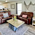 Island Wind 301 - Coral Cove
