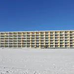 Pelican Isle 117
