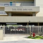 Palm Court Yacht Club 603