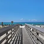 Pelican Isle 301