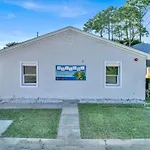 Coral Reef Beautifully Decorated And Close 2 Bch
