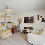 Pelican Isle 102