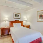 Ronay Bayside Residence #7