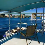 Island Houseboat