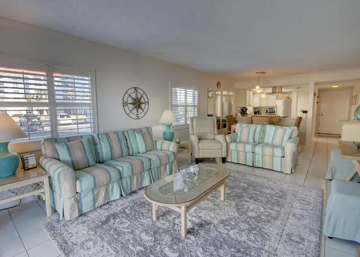 El Matador 319 - Walk Right Out To The Pool And The Beach!