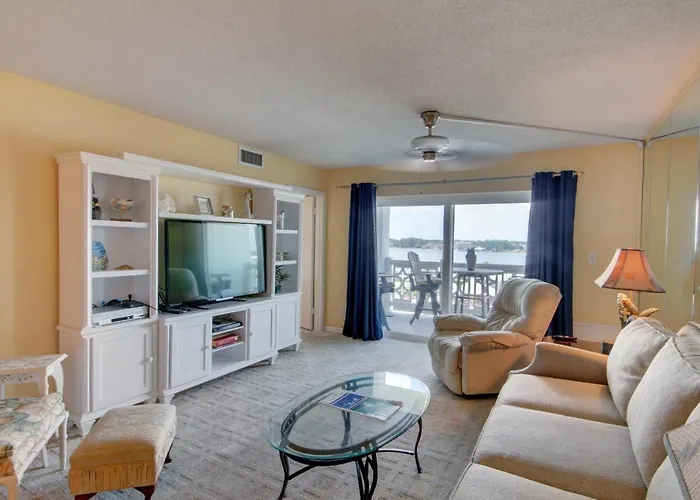 El Matador 563 - Great Unit On The 6Th Floor With Beautiful Views Of The Sound!