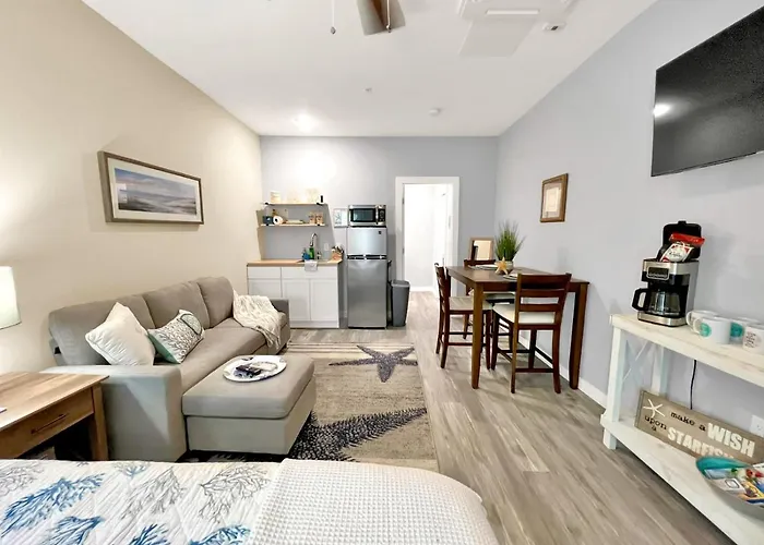 The Sand Dollar Close To Downtown Fwb And Beach