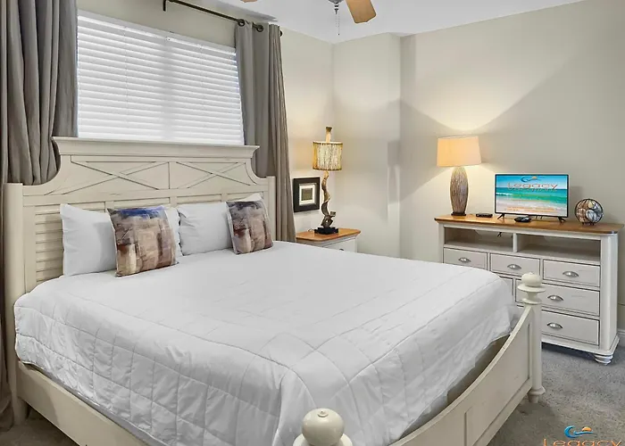 Smp 209 - Large 4 Bedroom Beachfront Condo