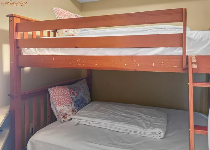 Smp 207- 3 Bedroom Beach Condo-2 Sets Of Beach Service!