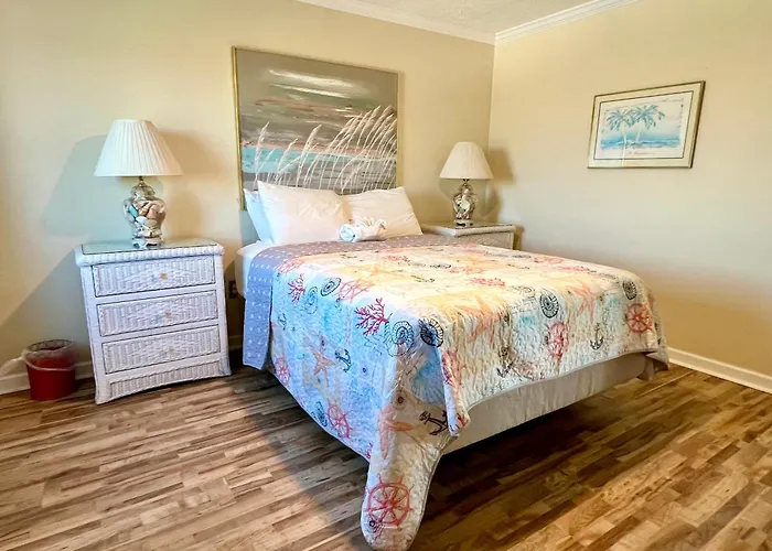 Beachfront Aqua Villa 403! Free Activities Included!