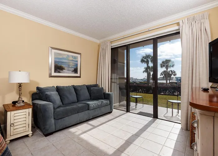 Pb A115 -Cozy Poolside - Close To Beach And Attractions!