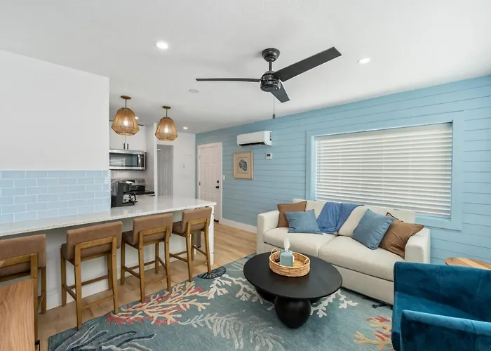 Beachfront Stay With Pool Access Bluefish 2