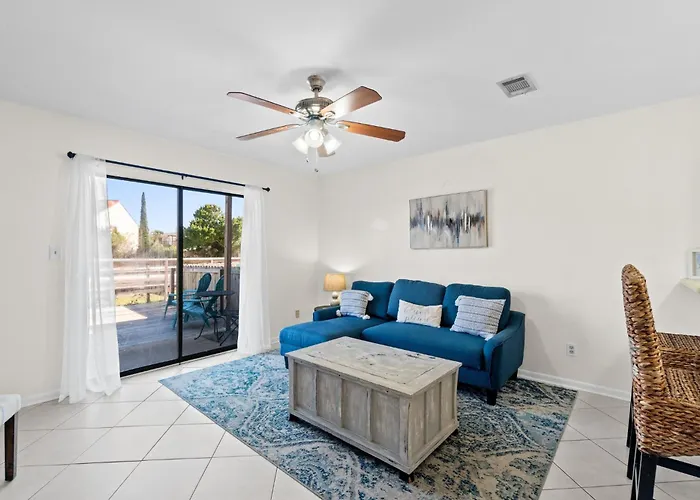 Beach Please, Townhome, Sleeps 4, Free Activities Included!