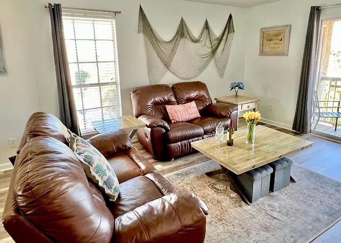 Island Wind 301 - Coral Cove