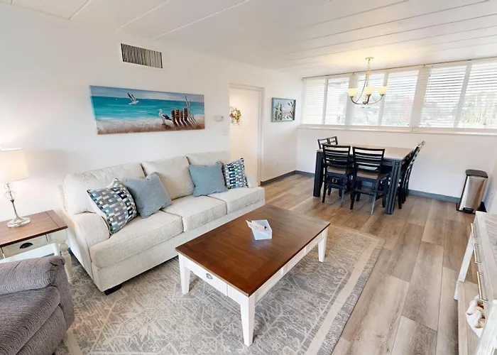 Sea Palm 1D- By Holiday Isle Properties
