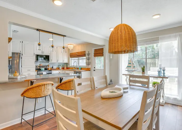 2 Mi To Shore Modern Retreat In Fort Walton Beach