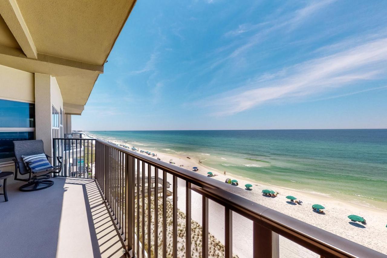 Emerald Towers West Penthouse 6002 *
