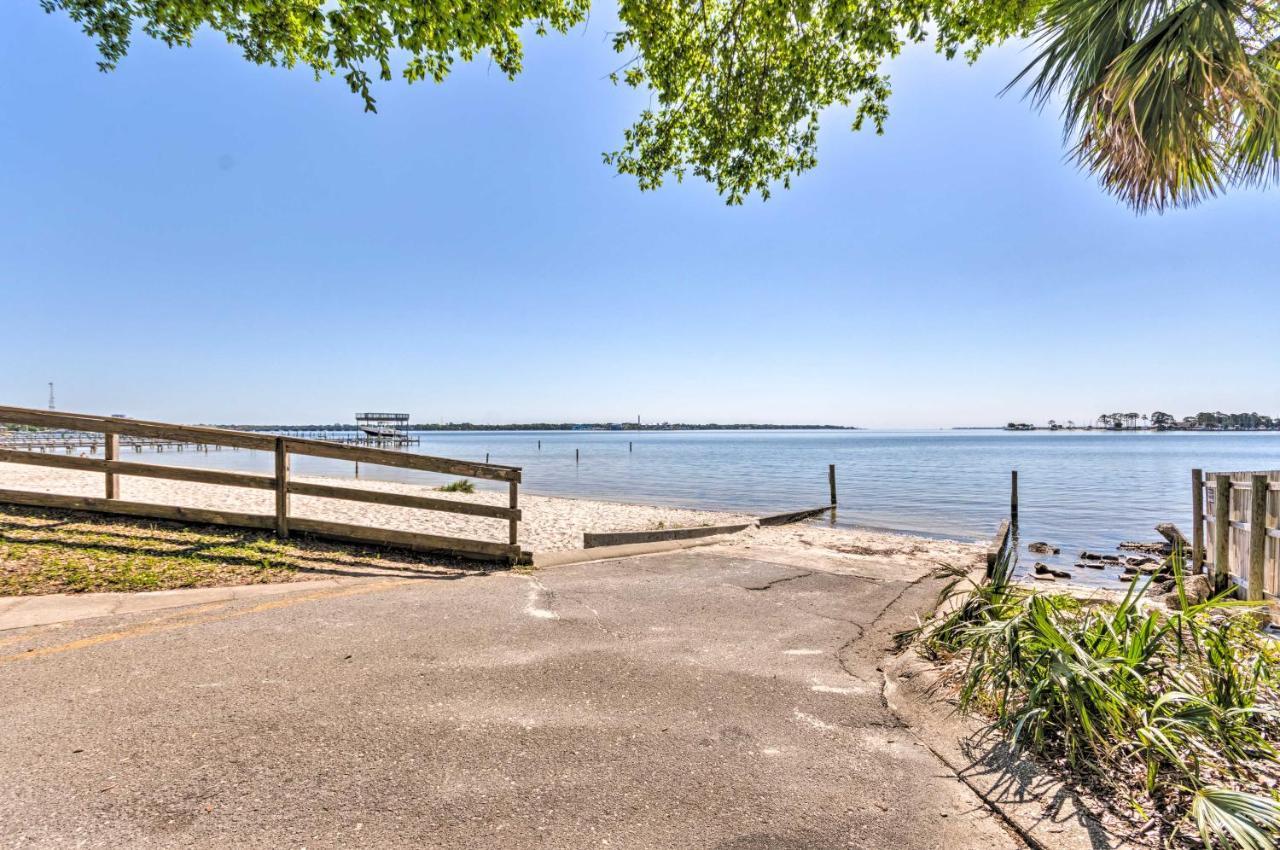 Walton Coastal Retreat With Yard Walk To Holiday home Fort Walton Beach