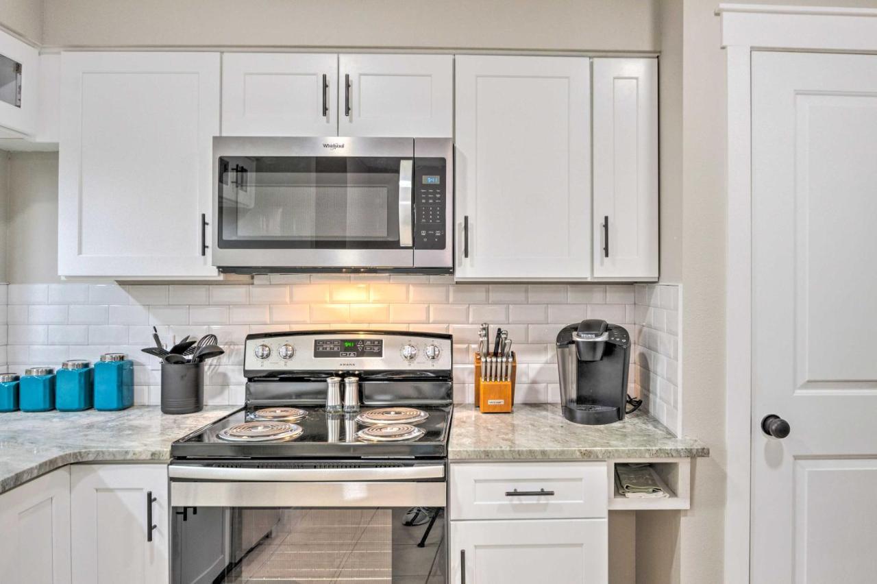 Walton Townhome Less Than 3 Mi To The Beach! Holiday home Fort Walton Beach