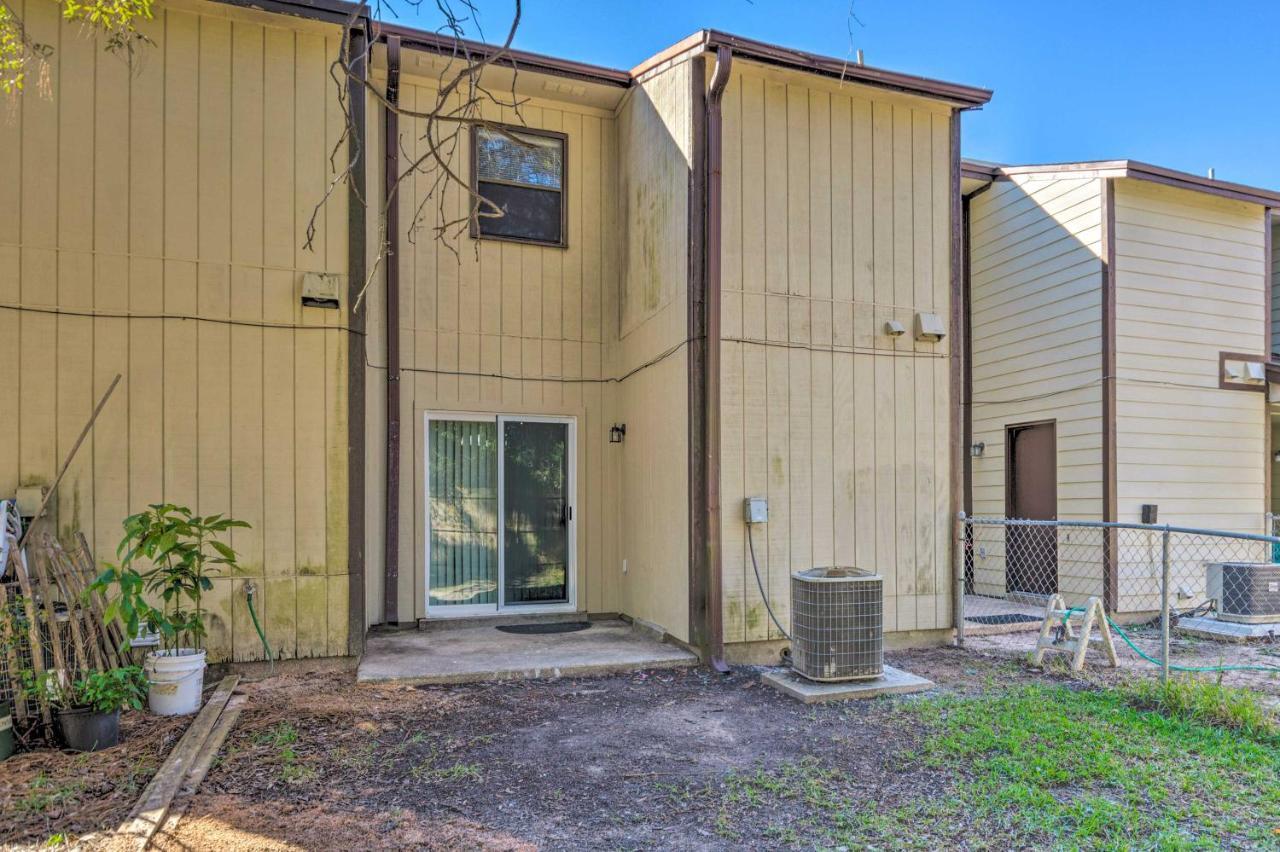 Walton Townhome Less Than 3 Mi To The Beach!