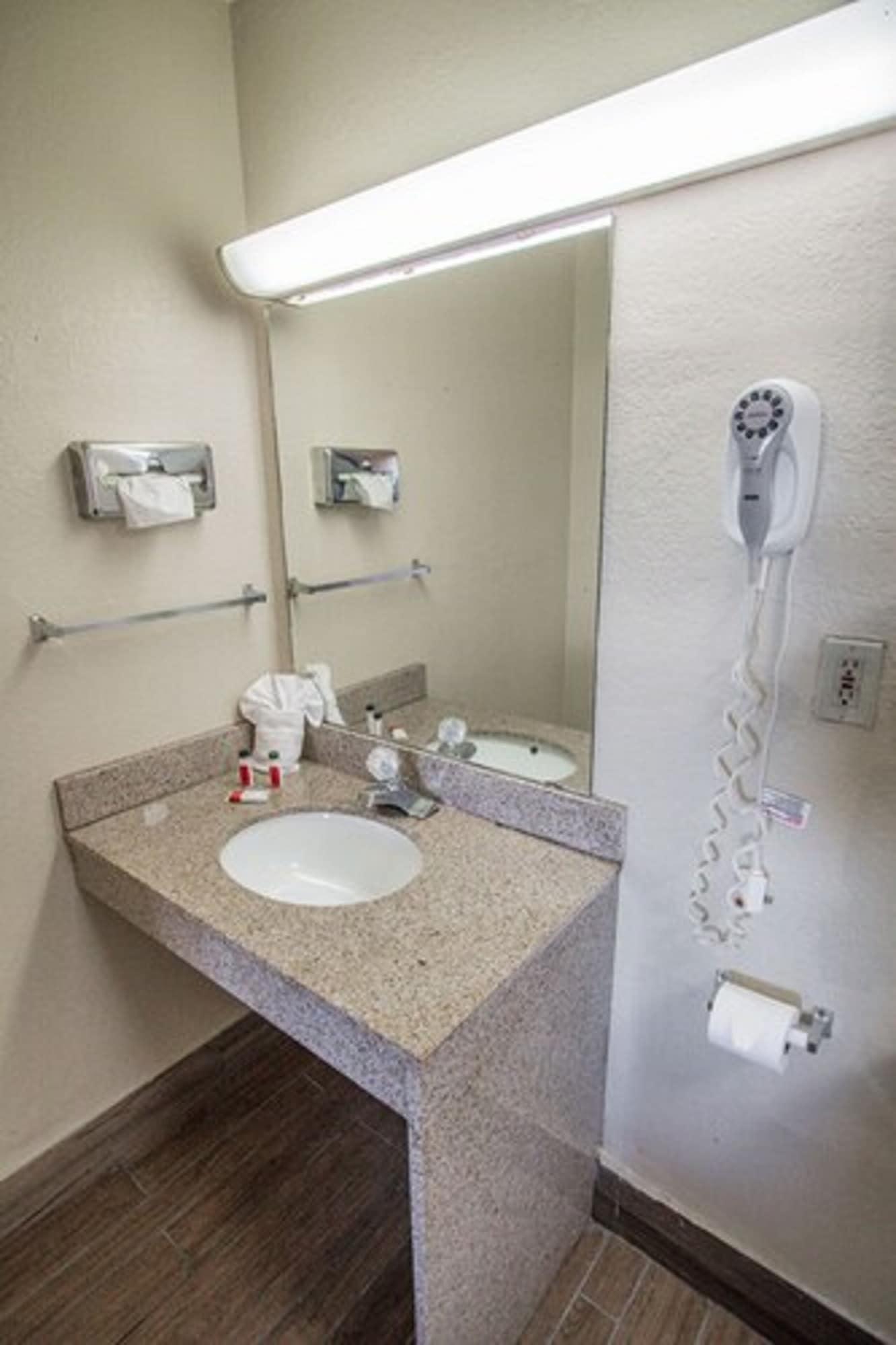 Days By Wyndham Walton Motel 2*