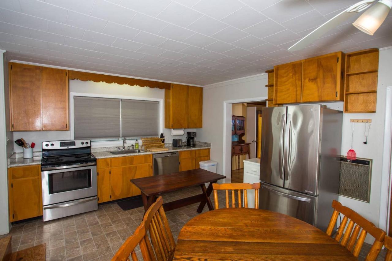 421 Eastview Drive Holiday home