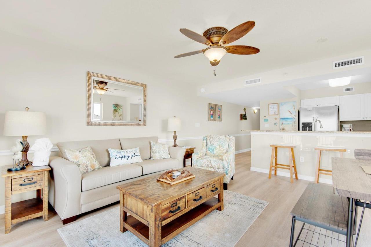 Pelican Isle 301 Holiday home *