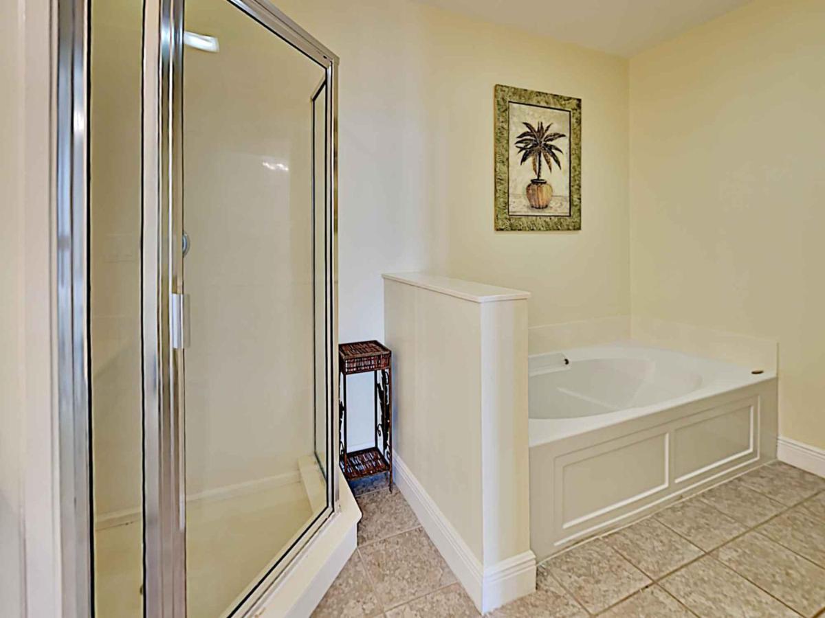 Amazing In Walton With Heated Swimming Pool, Outdoor Swimming Pool And 3 Bedrooms * Fort Walton Beach