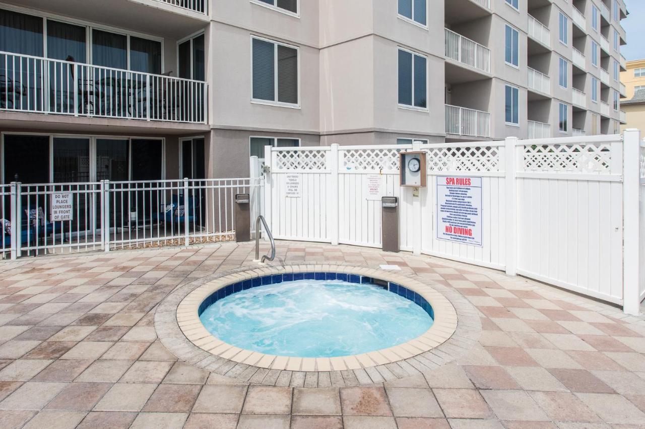 Apartment Island Princess #703 *