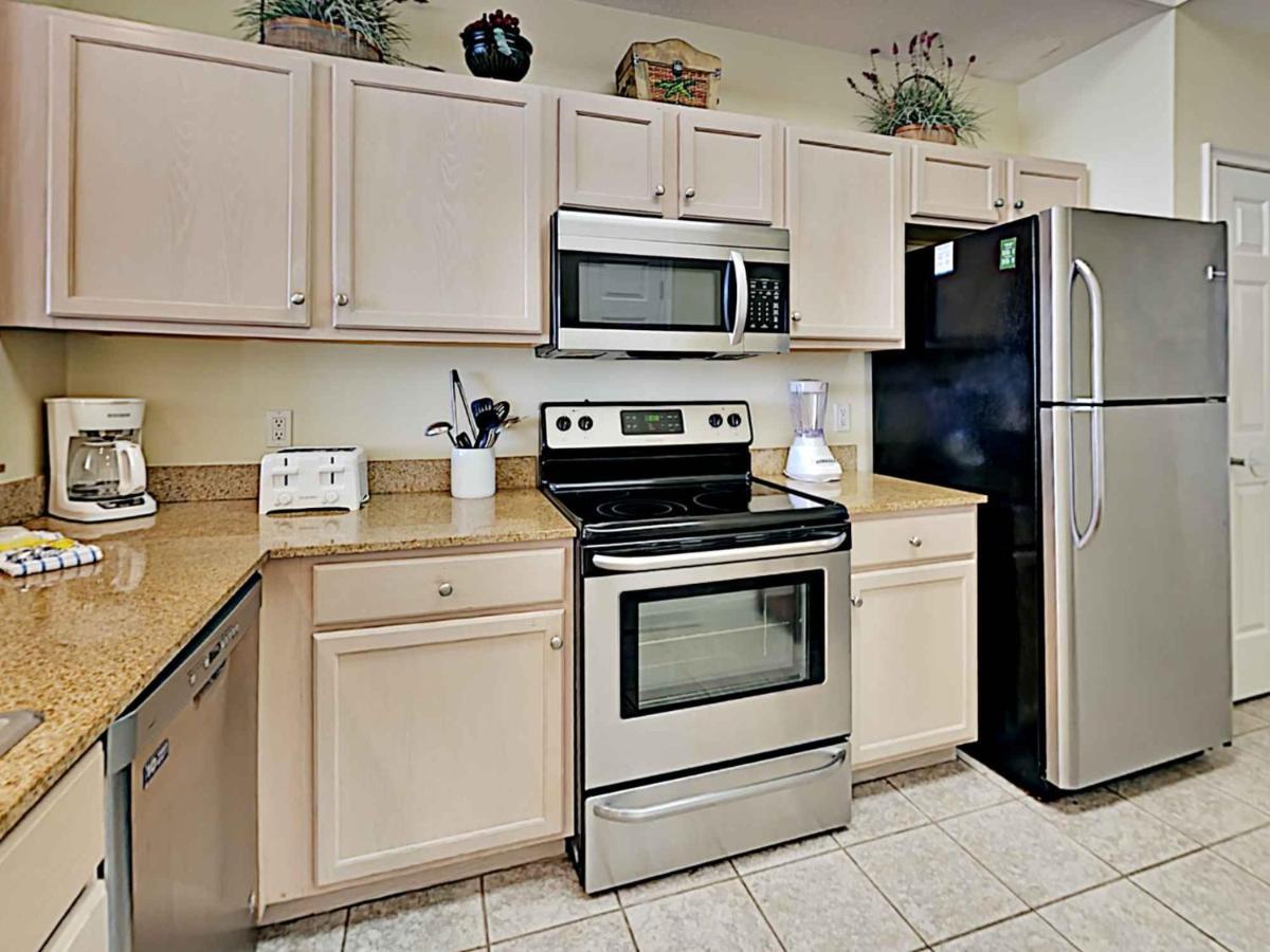 Amazing In Walton With Heated Swimming Pool, Outdoor Swimming Pool And 3 Bedrooms Apartment Fort Walton Beach