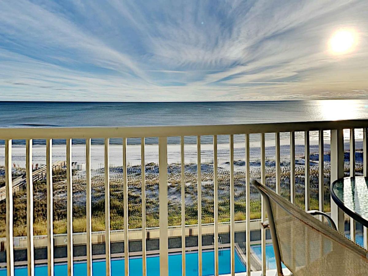 Apartment Amazing In Walton With Heated Swimming Pool, Outdoor Swimming Pool And 3 Bedrooms