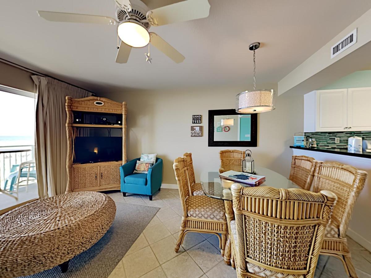 Apartment Pelican Isle #203