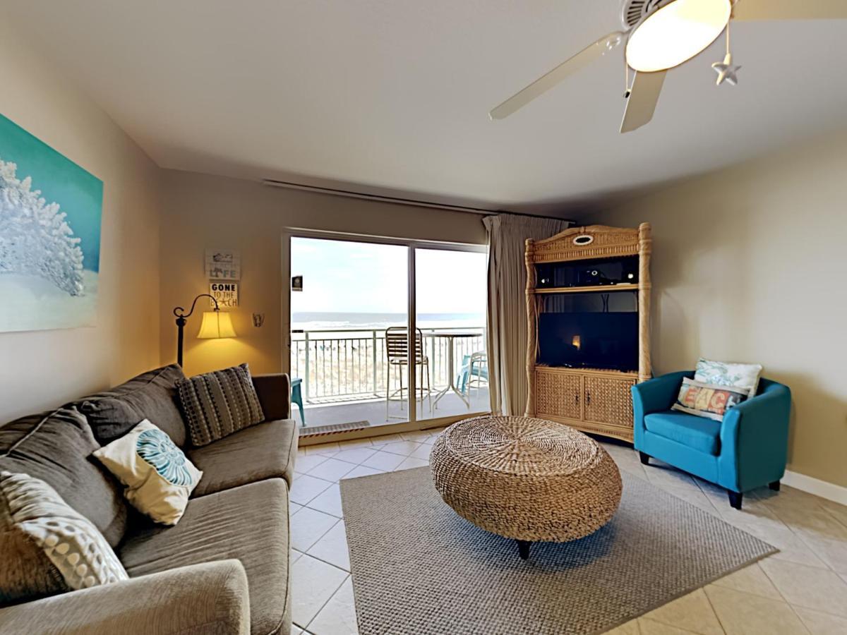 Pelican Isle #203 Apartment *