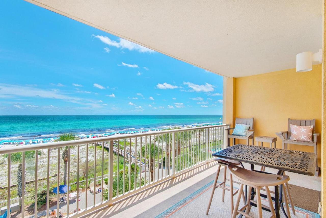 Holiday home Azure #407