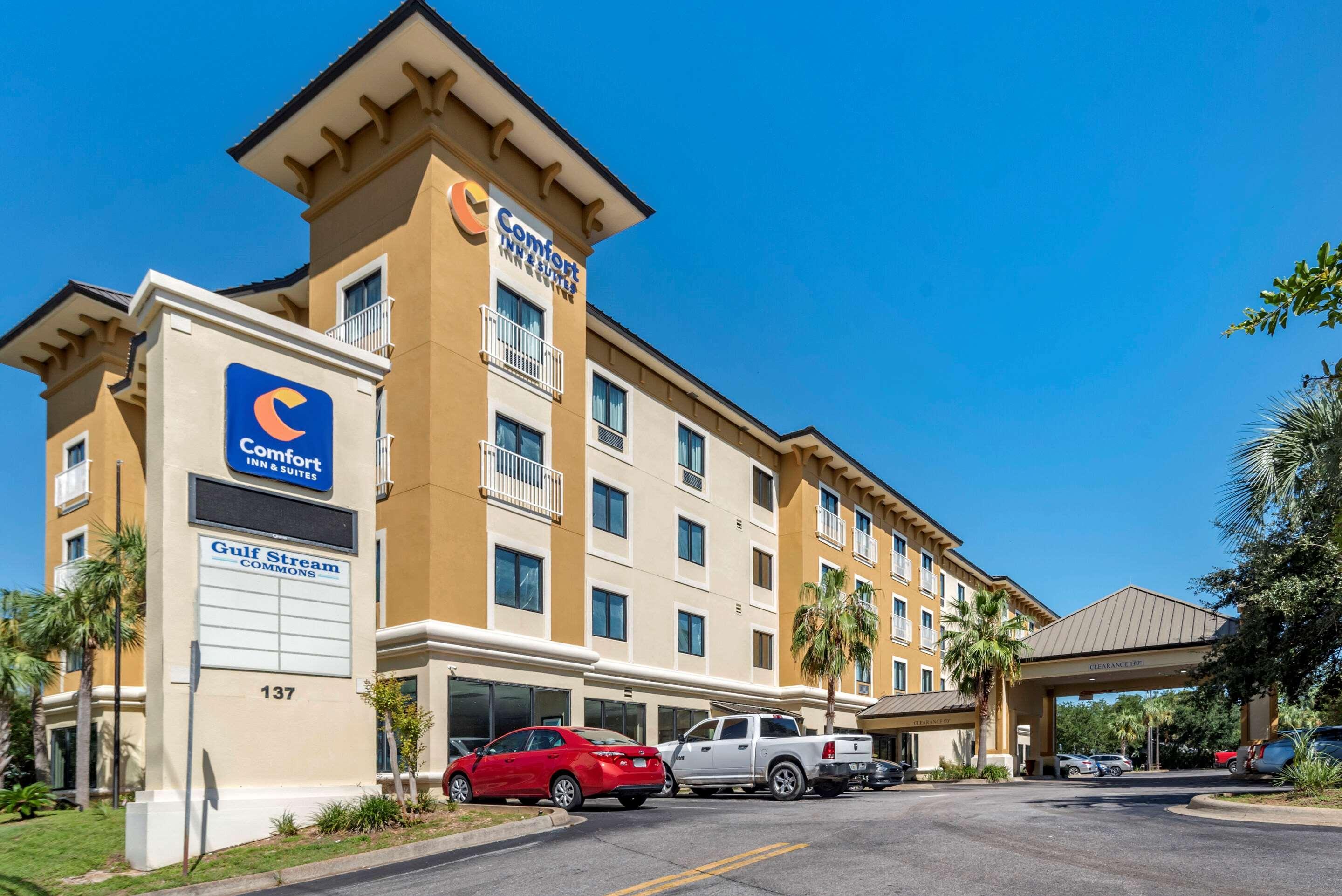 Hotel Comfort & 3*