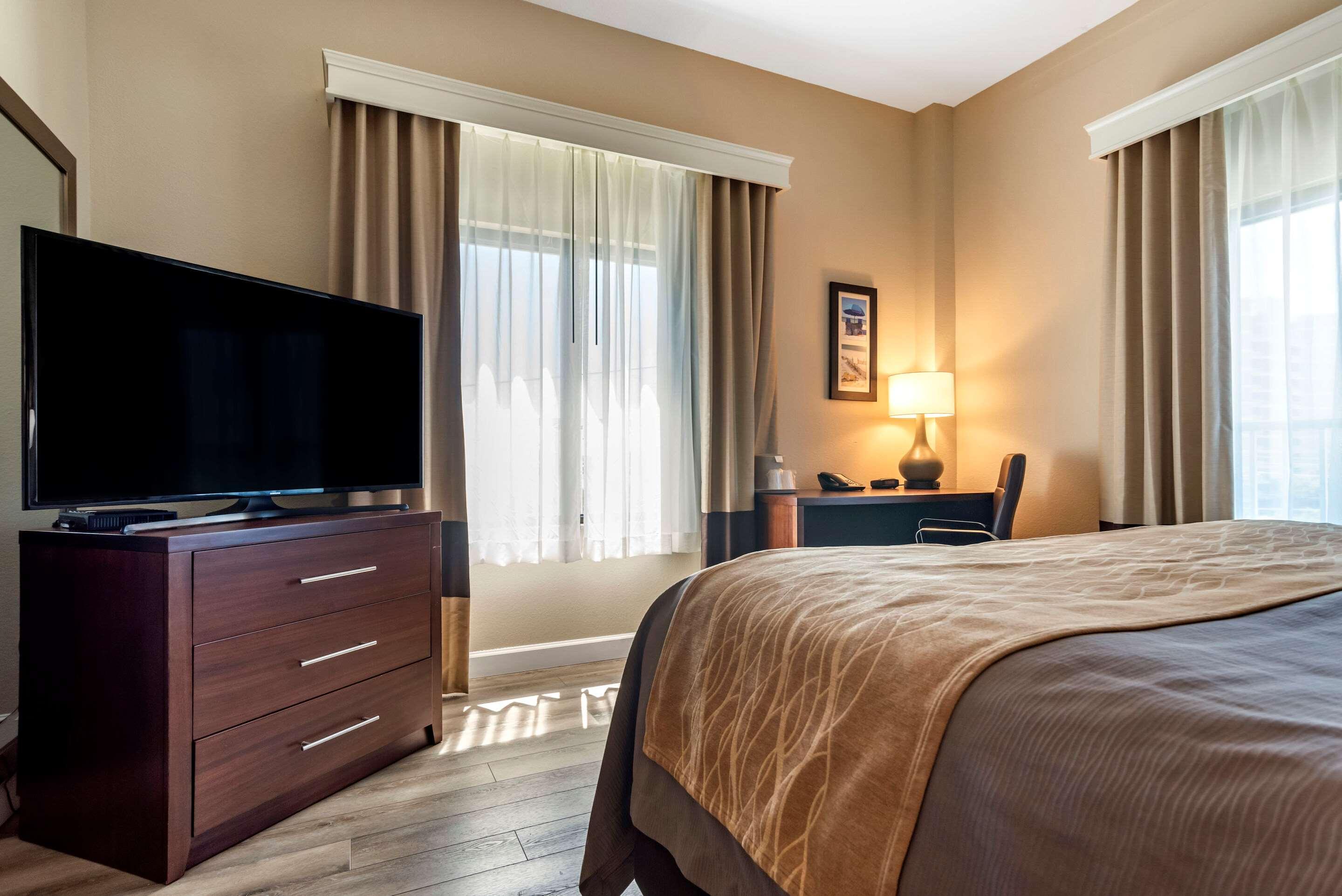 Hotel Comfort & 3*
