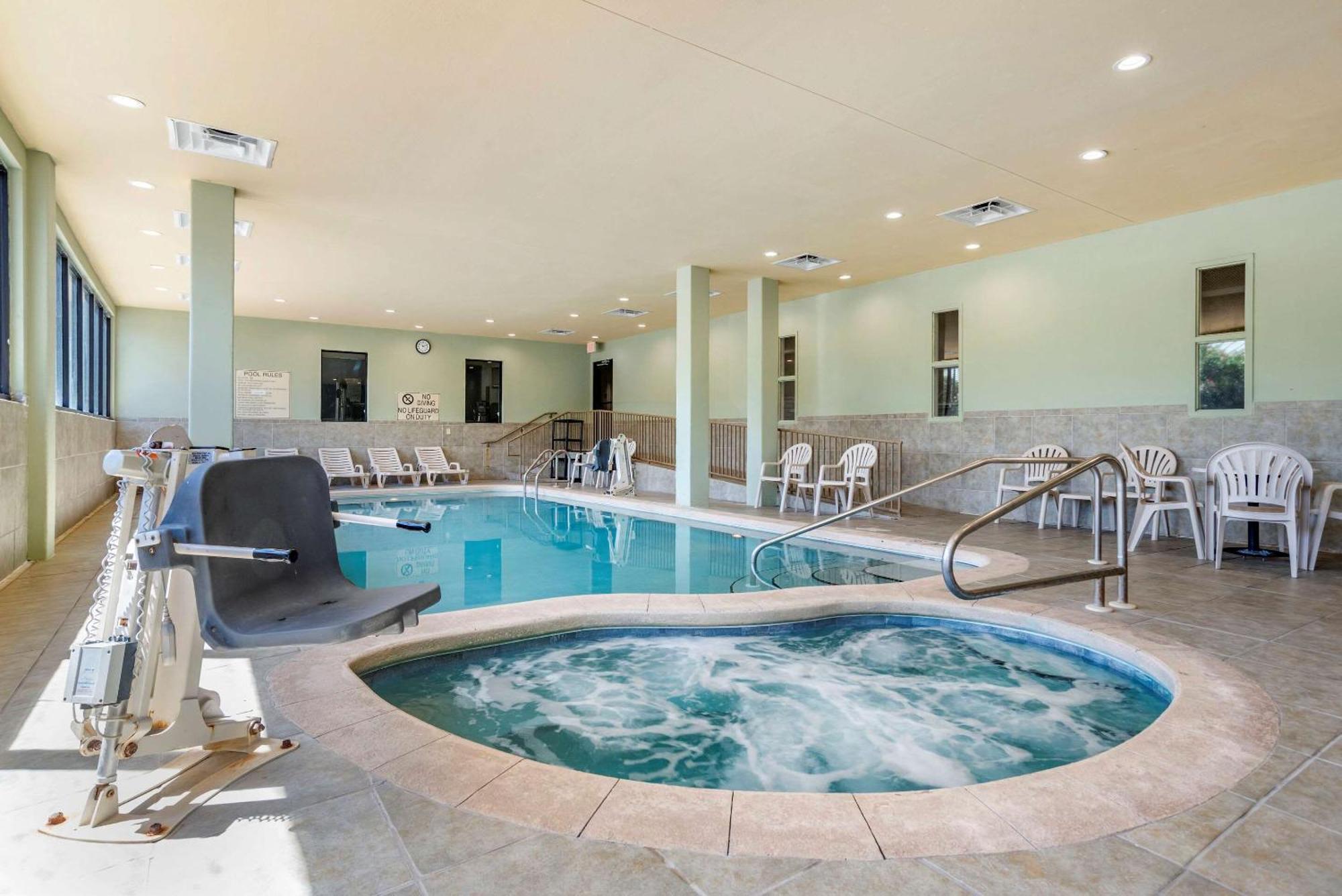Hotel Comfort & 3*