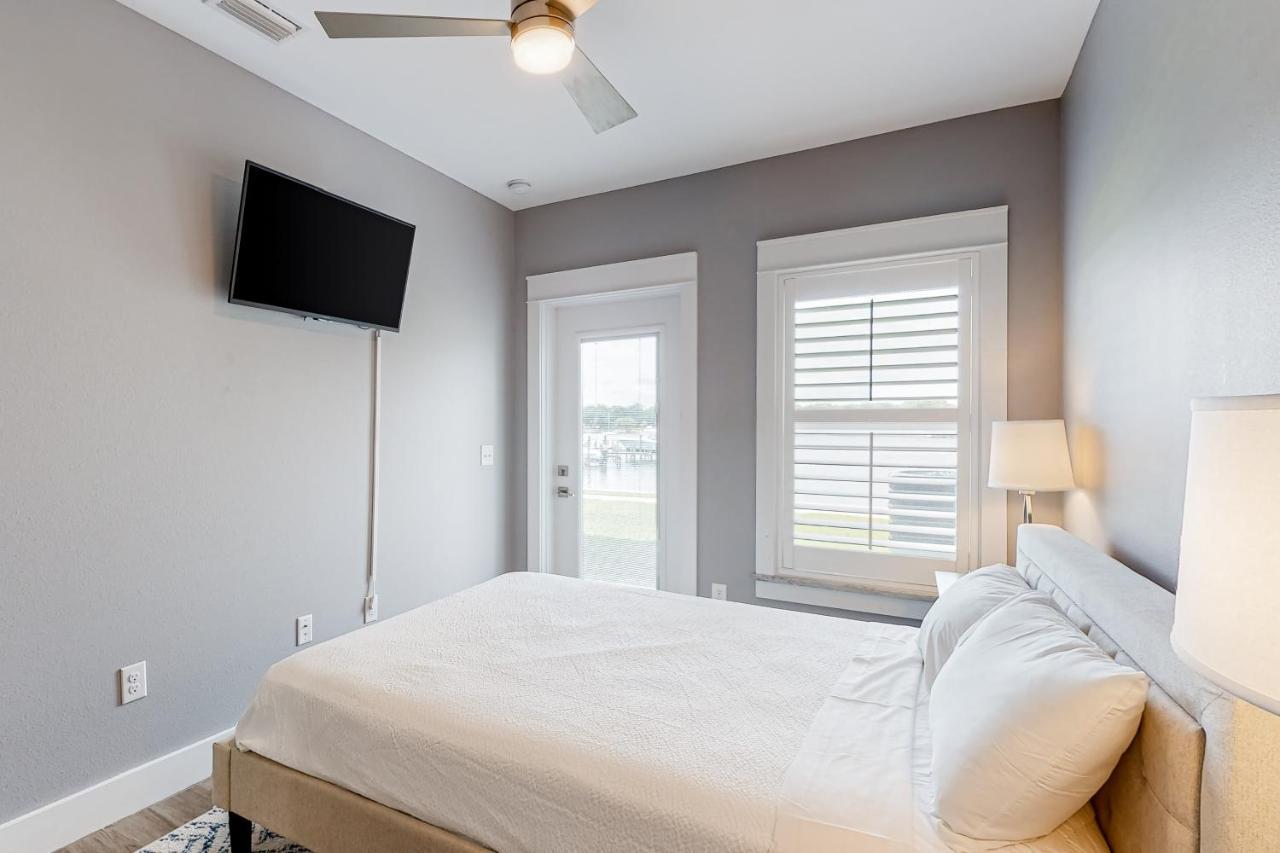 Sound Side #107 Holiday home *