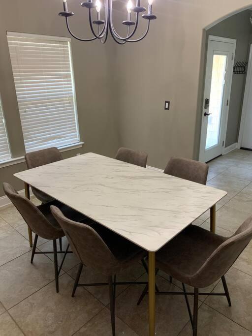 Family Oasis 4br In Fwb-12 Min-okaloosa Is Beach * Fort Walton Beach