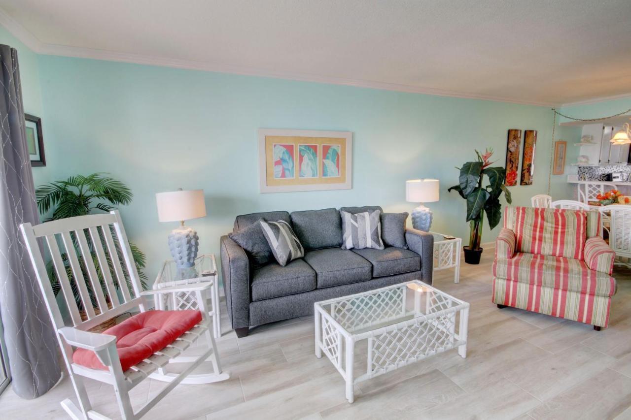 El Matador 451 - Walk Right Out To The Pool And The Beach! Holiday home