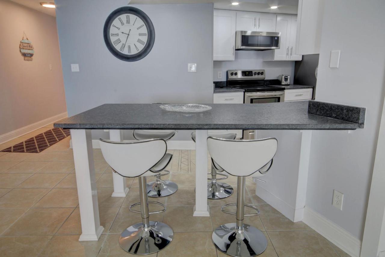 El Matador 455 - Gulf Front With Views Of The Gulf And Pool - Includes Seasonal Service! Holiday home Fort Walton Beach