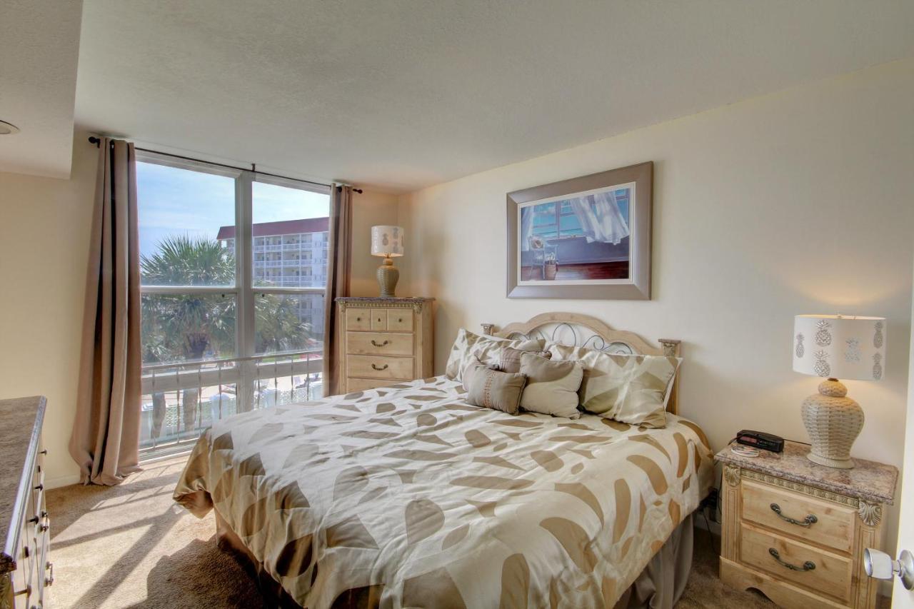 El Matador 334 - Gulf Front With Beautiful Views Of The Gulf And Pool *