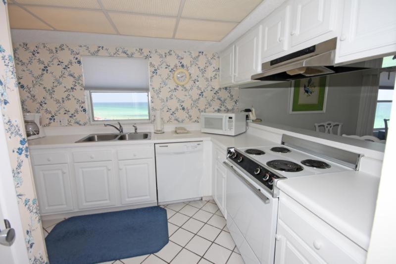 El Matador 350 - Gulf Front With Beautiful Views Of The Gulf And Pool *