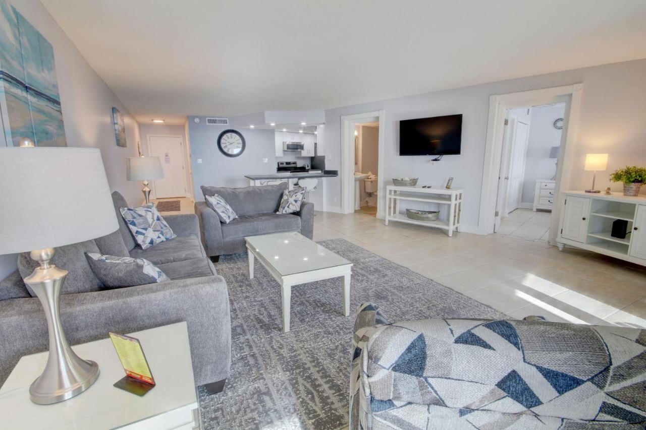El Matador 455 - Gulf Front With Views Of The Gulf And Pool - Includes Seasonal Service! *