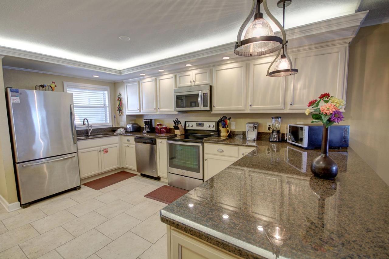 El Matador 466 - Gulf Front With Beautiful Views Of The Gulf And Pool Holiday home *