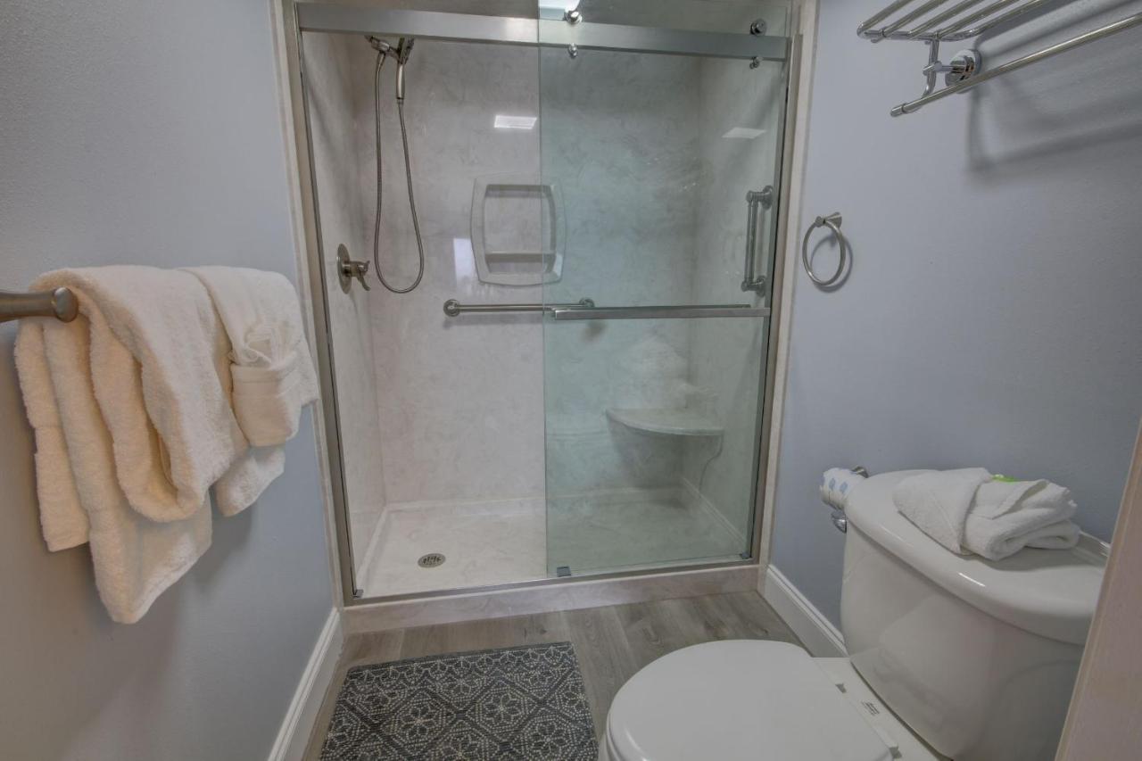 El Matador 457 - Gulf Front With Beautiful Views Of The Gulf And Pool